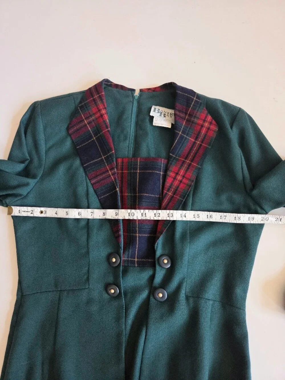 Vintage 1980s 1990s Bantry Bay layered green dress with plaid pattern details. - Picture 8 of 10